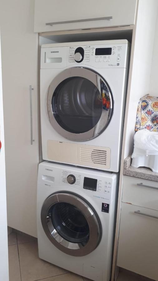Apto 3 Quartos No Centro A Beira Mar Balneário Camboriú Esterno foto